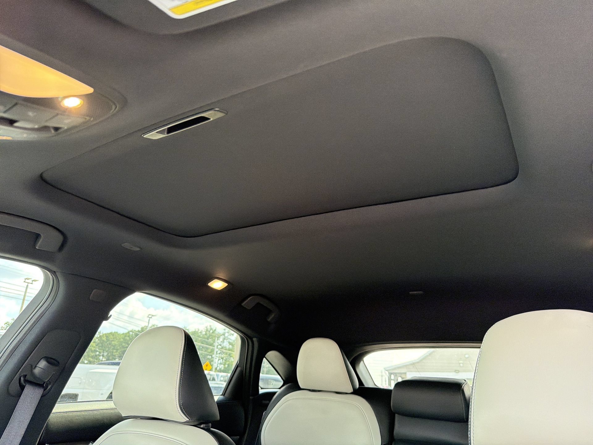 Used 2023 INFINITI QX55 Luxe w/ Cargo Package AWD/4WD image 4