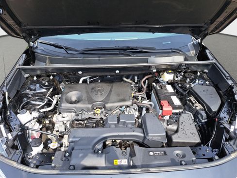 Used 2024 Toyota RAV4 XLE Premium FWD image 29