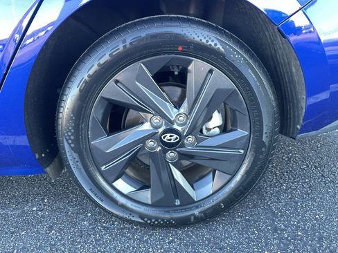 Used 2021 Hyundai Elantra SEL image 24