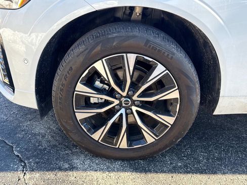 Certified 2025 Volvo XC60 B5 Plus image 10