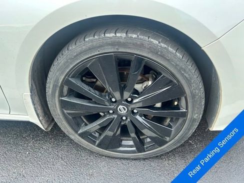 Used 2022 Nissan Altima 2.5 SR w/ Midnight Edition Package FWD image 7