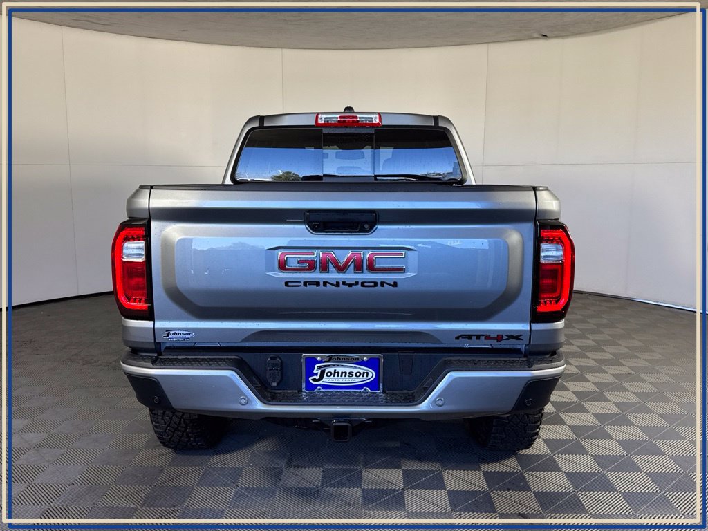 New 2026 GMC Canyon AT4X w/ LPO, Black Badging Package AWD/4WD image 8
