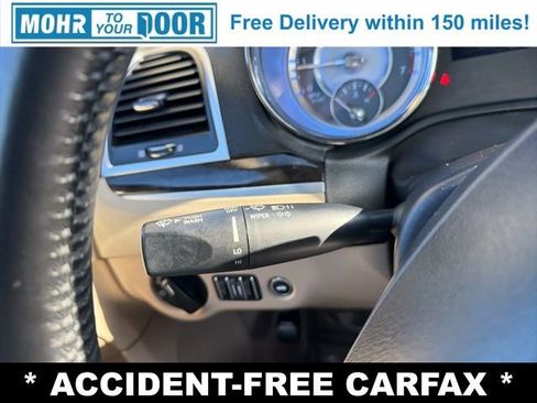 Used 2014 Chrysler 300 Base image 16