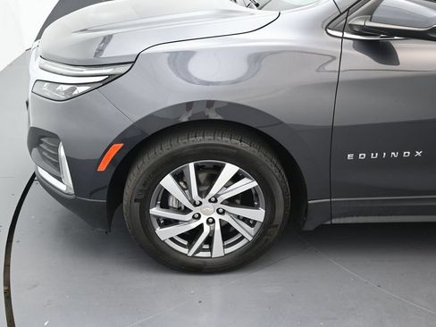 Used 2022 Chevrolet Equinox Premier FWD image 11
