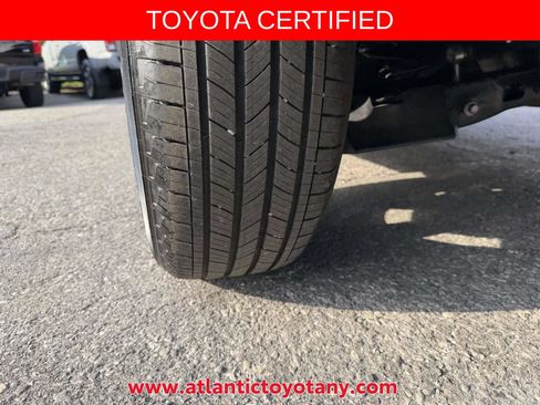 Certified 2025 Toyota RAV4 XLE AWD/4WD image 36