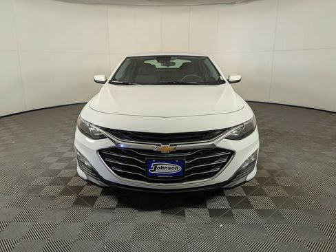Used 2024 Chevrolet Malibu LT FWD image 2