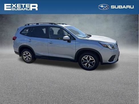 Used 2023 Subaru Forester Premium AWD/4WD image 3