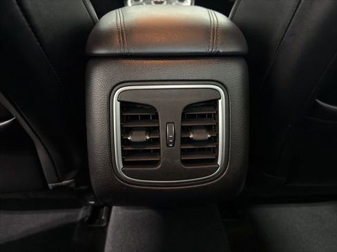 Used 2015 Chrysler 200 C w/ Navigation & Sound Group I image 27