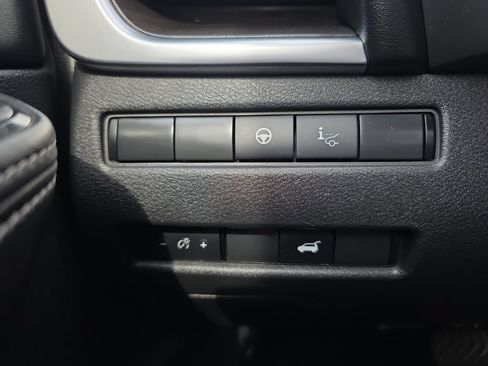 Used 2023 Nissan Rogue Platinum w/ Platinum Premium Package AWD/4WD image 42