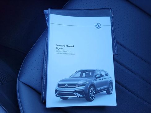 Certified 2023 Volkswagen Tiguan SE R-Line FWD image 37