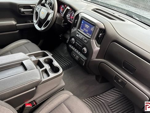 Certified 2022 Chevrolet Silverado 1500 Custom image 16