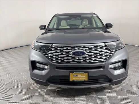 Certified 2021 Ford Explorer Platinum w/ Equipment Group 601A image 2