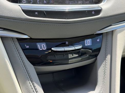 Used 2023 Cadillac XT5 Premium Luxury w/ Technology Package image 24