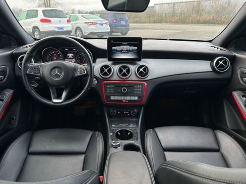 Used 2018 Mercedes-Benz CLA 250 image 11