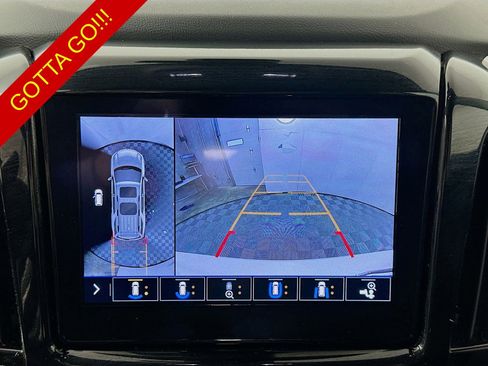 Used 2021 Chevrolet Traverse LT w/ LT Premium Package AWD/4WD image 13