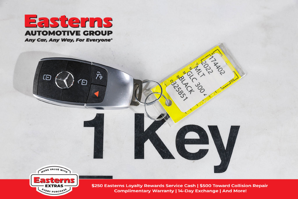Used 2022 Mercedes-Benz GLC 300 4MATIC w/ Multimedia Package Lite image 27
