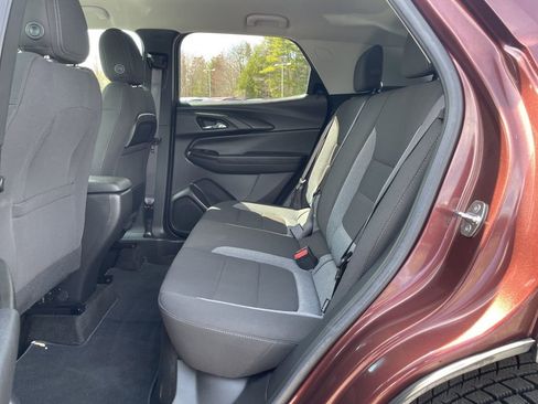 Used 2022 Chevrolet TrailBlazer LT FWD image 27