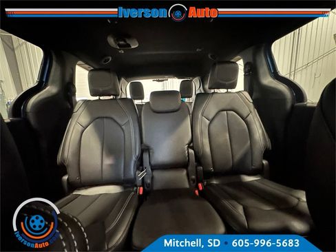 New 2026 Chrysler Pacifica Select image 28