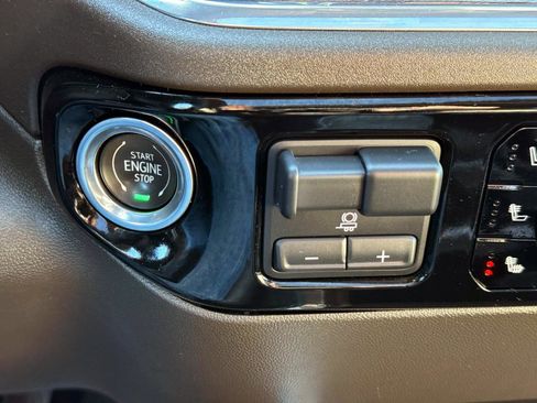 Certified 2024 Chevrolet Silverado 2500 LTZ w/ LTZ Premium Package image 24