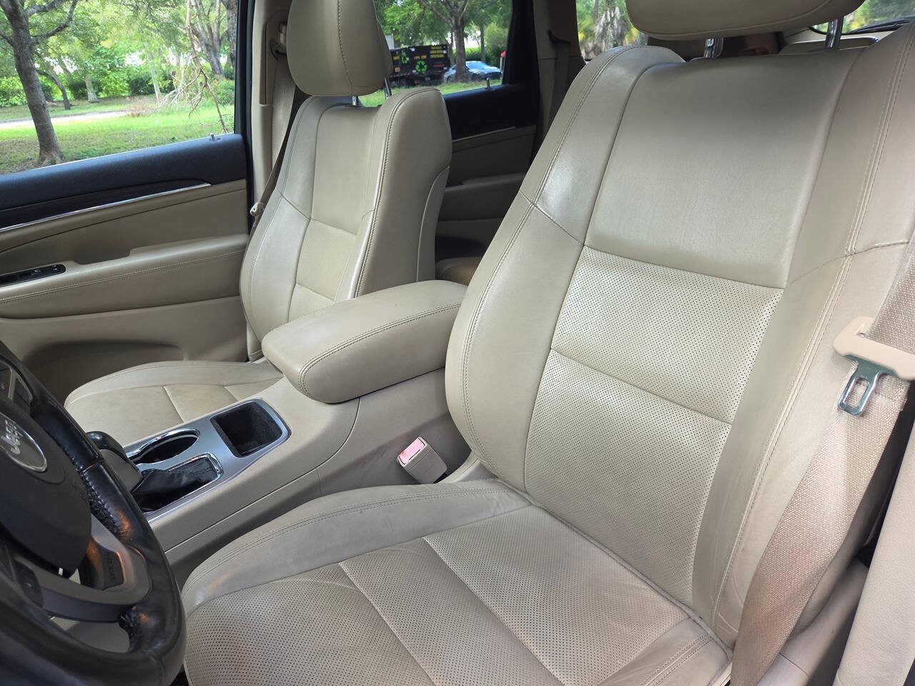 Used 2020 Jeep Grand Cherokee Limited w/ Luxury Group II RWD image 19