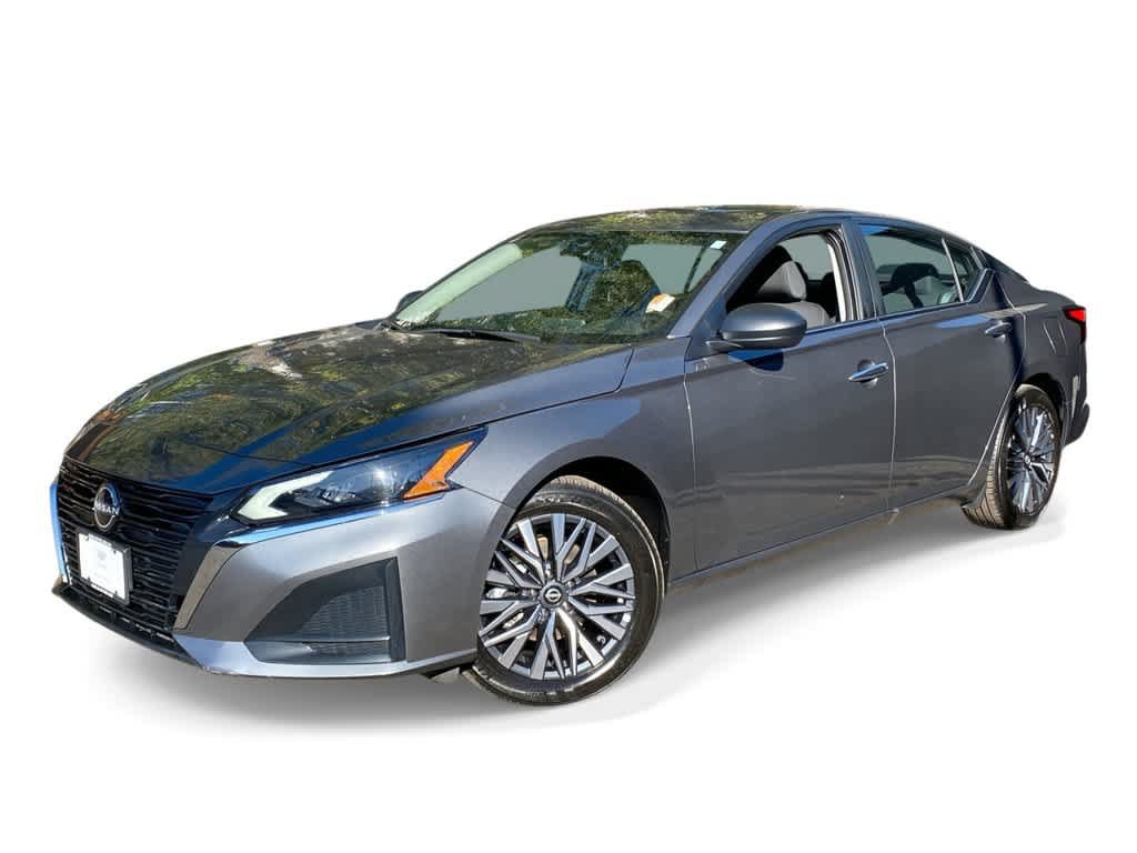 Used 2025 Nissan Altima 2.5 SV AWD/4WD image 1