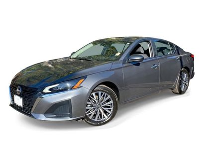 Used 2025 Nissan Altima 2.5 SV