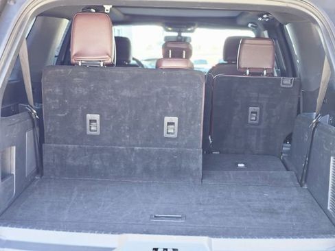 Used 2024 Ford Expedition Max Limited image 30