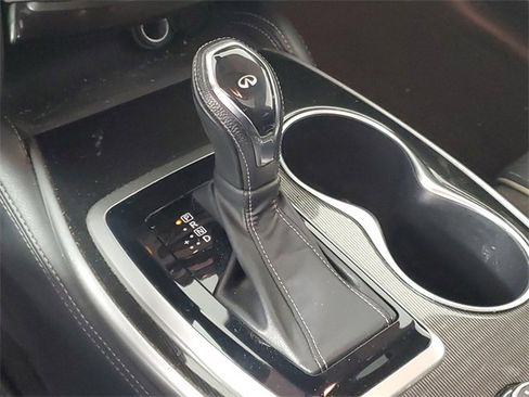 Used 2019 INFINITI QX60 Luxe w/ Essential Package image 27