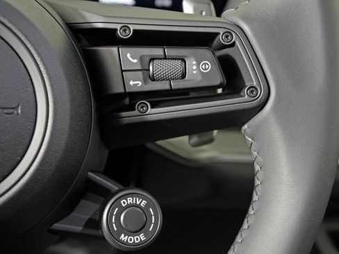 New 2026 Porsche Cayenne Coupe AWD/4WD image 26