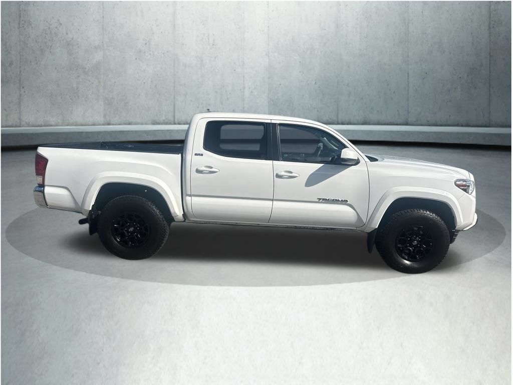 Used 2019 Toyota Tacoma SR5 AWD/4WD image 7