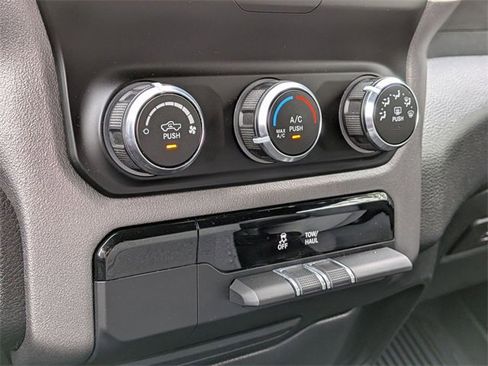 Used 2021 RAM 1500 Big Horn image 21