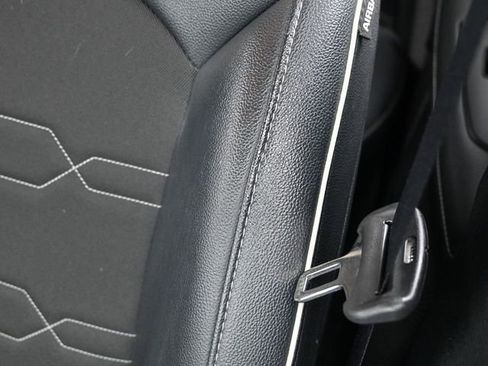 Used 2024 Kia Forte GT-Line image 13