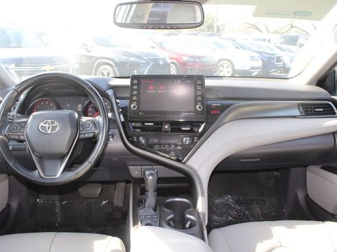 Used 2023 Toyota Camry XSE FWD image 8