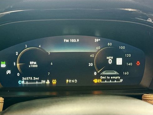 Used 2021 Lincoln Corsair Reserve w/ Equipment Group 201A image 13