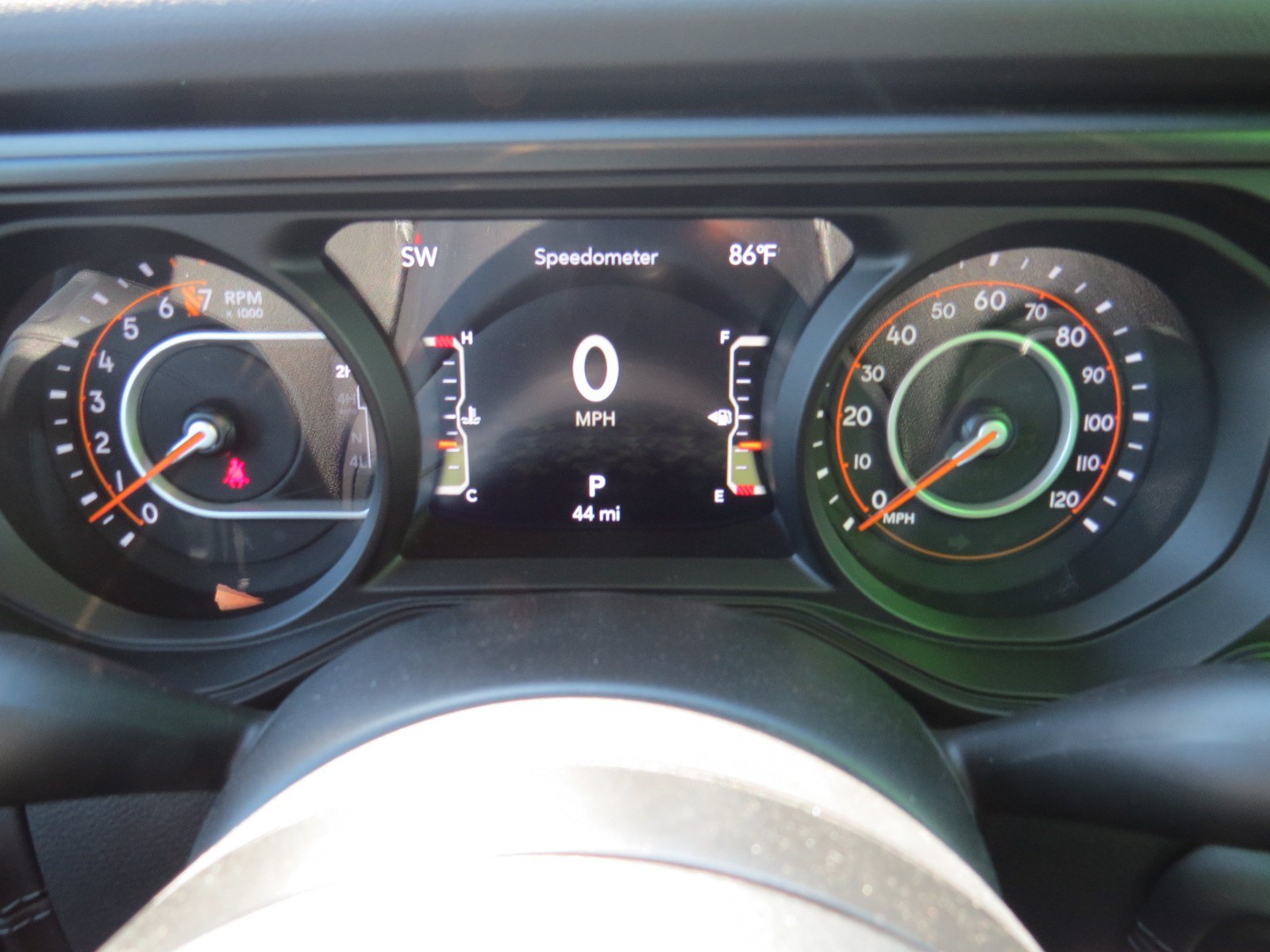 Used 2025 Jeep Gladiator Mojave AWD/4WD image 18