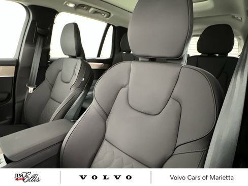 Used 2025 Volvo XC90 B5 Core w/ Protection Package Premier image 13