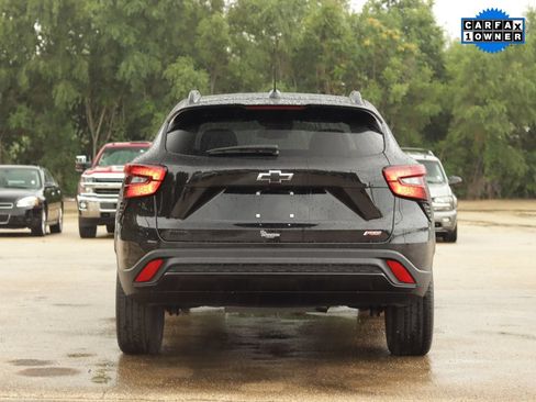 Used 2025 Chevrolet Trax RS w/ Sunroof Package FWD image 6