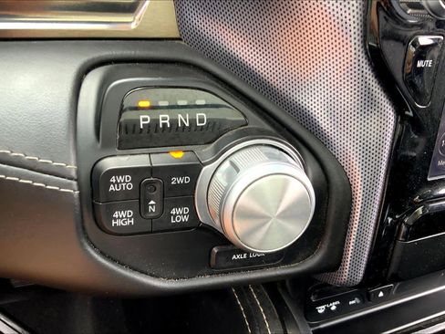 Used 2019 RAM 1500 Limited AWD/4WD image 32
