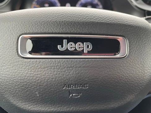 New 2026 Jeep Grand Cherokee Altitude AWD/4WD image 18