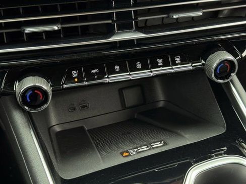 New 2026 Chevrolet Traverse Z71 image 15