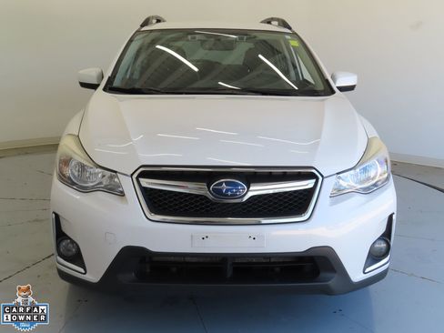 Used 2017 Subaru Crosstrek 2.0i Premium AWD/4WD image 8