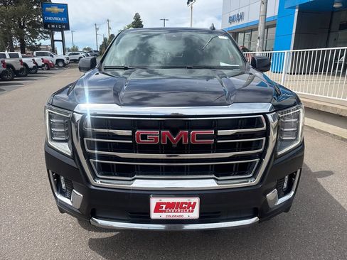 Used 2023 GMC Yukon SLT w/ SLT Premium Package AWD/4WD image 8
