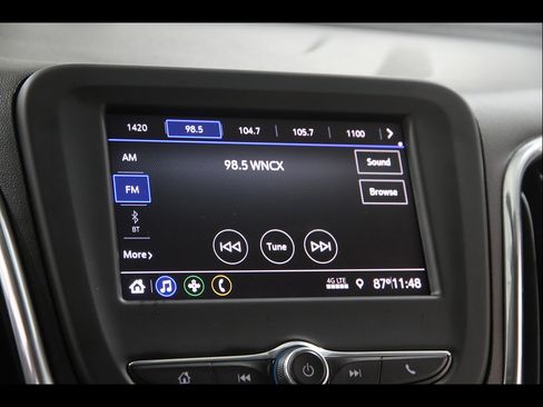 Used 2020 Chevrolet Equinox LT FWD image 11