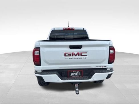 Used 2025 GMC Canyon AT4 w/ AT4X Package AWD/4WD image 6