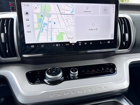 New 2026 Ford Expedition Active RWD image 10