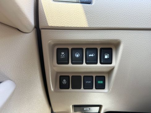 Used 2020 Nissan Rogue SV w/ Premium Package FWD image 19