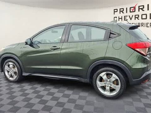 Used 2018 Honda HR-V LX image 6