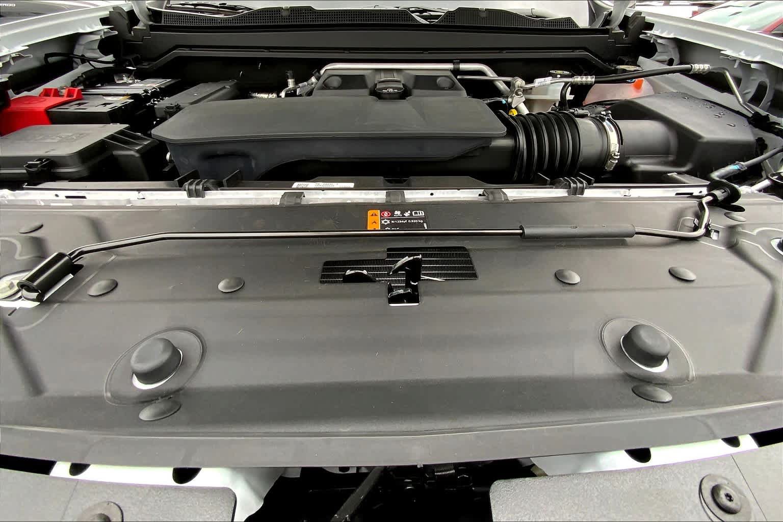 Used 2024 Chevrolet Colorado LT w/ LT Convenience Package III RWD image 16