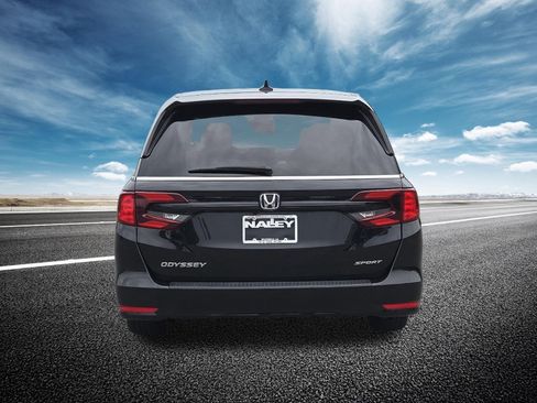 Used 2024 Honda Odyssey Sport image 18