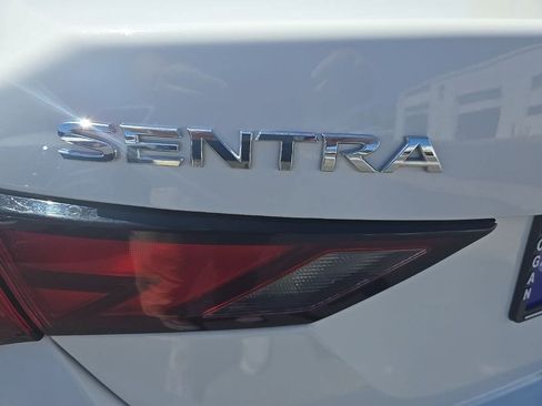 Used 2022 Nissan Sentra SV FWD image 40